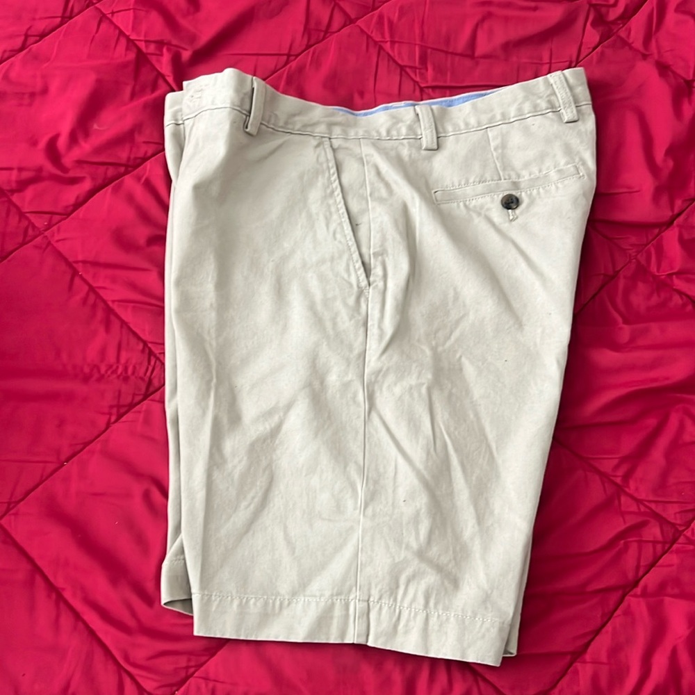 Chino khaki shorts